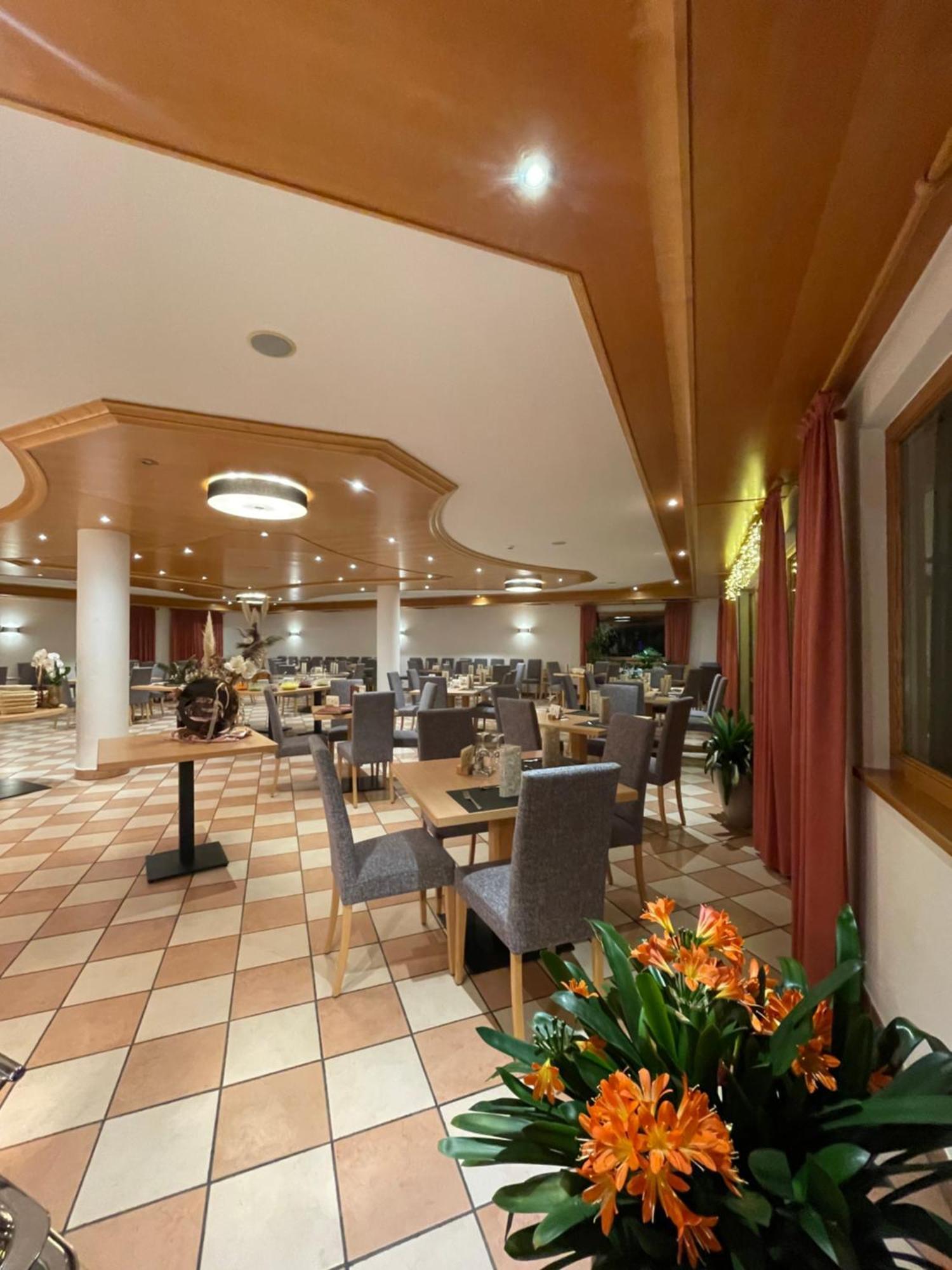 Hotel Larch 3*