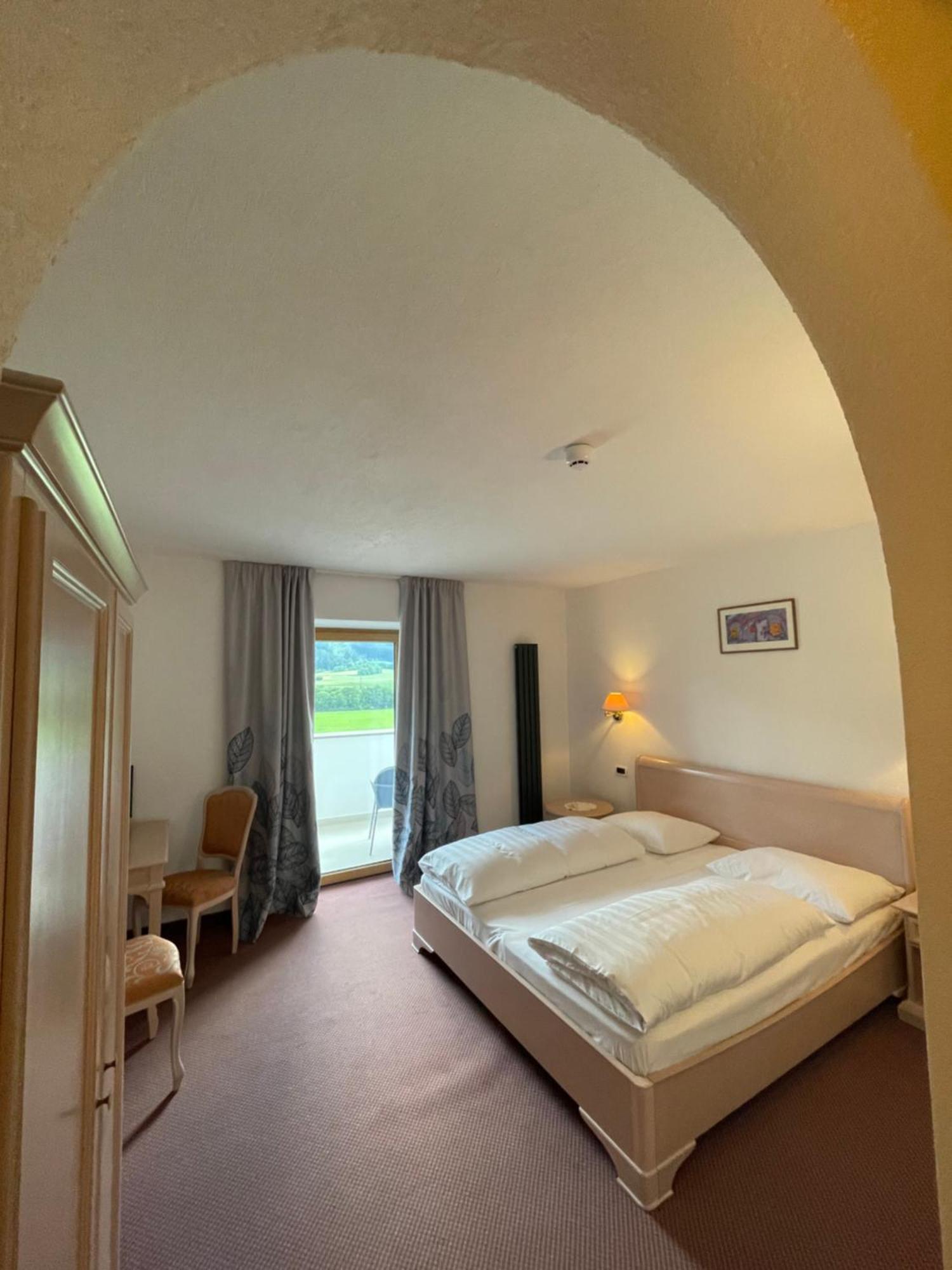 Hotel Larch 3*