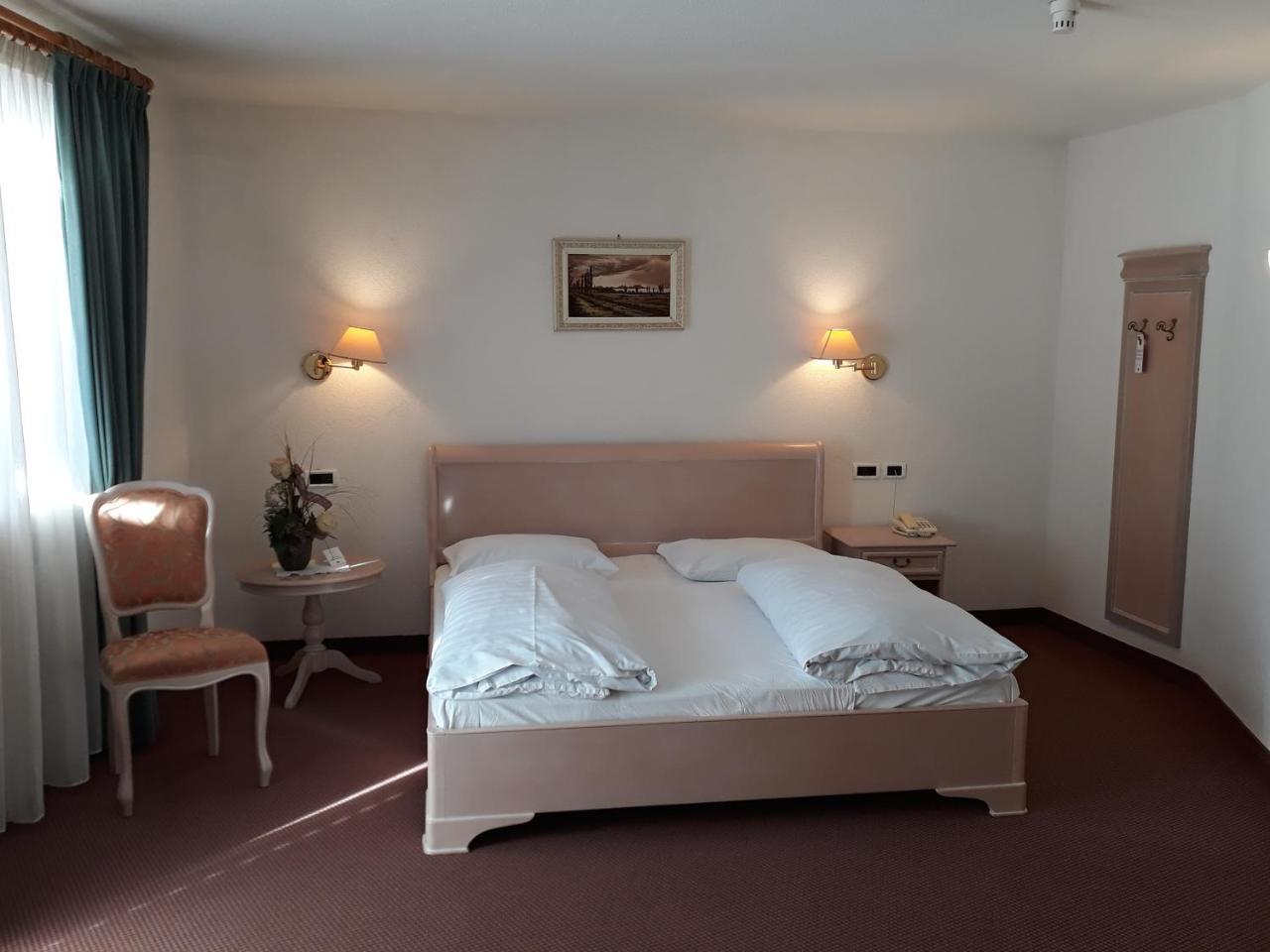 Larch Hotel